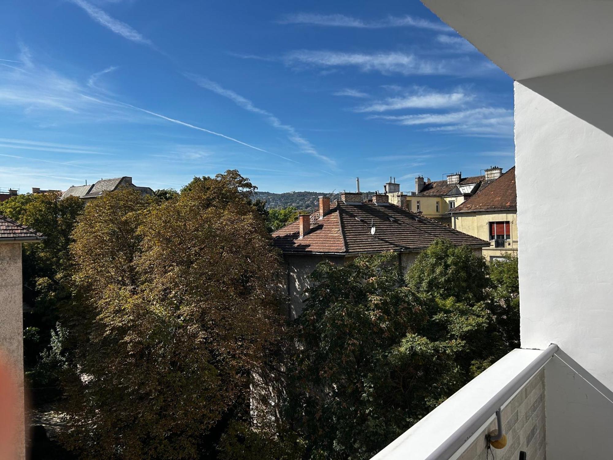 Elegant Escape By Buda Castle For Pleasure Seekers Budapeste Exterior foto